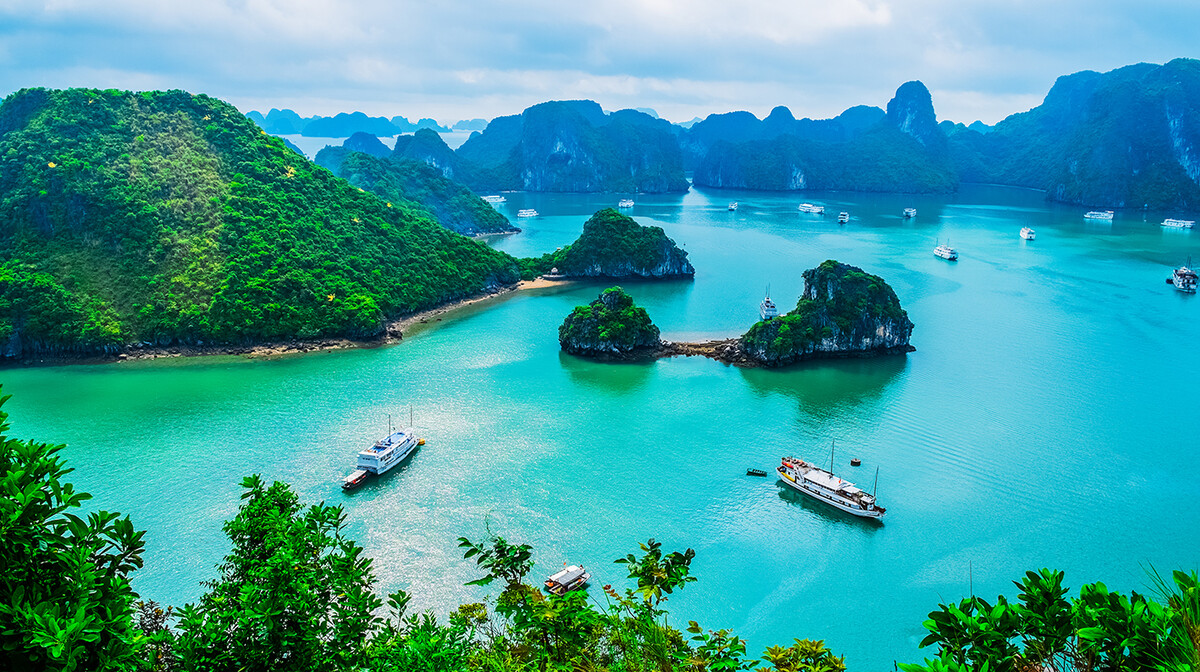 Nova godina u Vijetnamu: krstarenje zaljevom Halong Bay luksuznim brodom