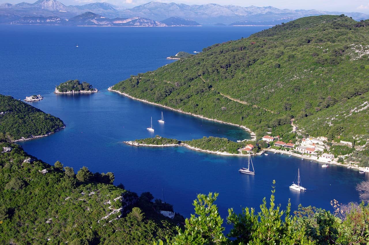 Dalmatinska zagora – Dolina Neretve – Nacionalni parkovi Mljet i Krka